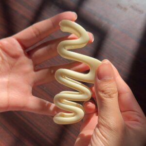 Wavy Claw Clip