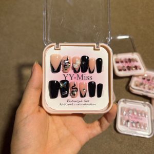 BADDIE NAIL SET